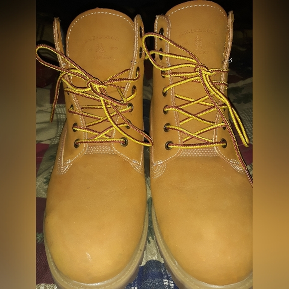 G.H. Bass Boots - Picture 3 of 5